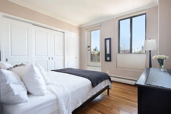 Sold by Douglas Elliman | media 17