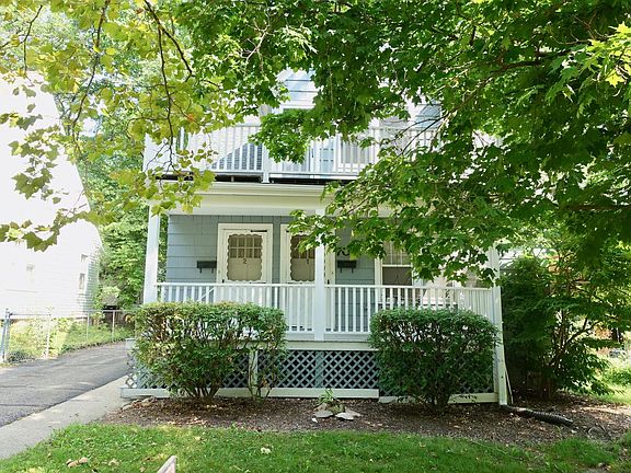 2nd image of 708 Pauline Blvd #1