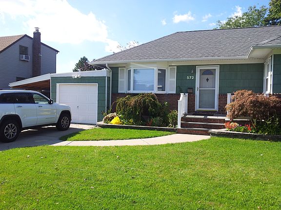 2nd image of 572C Center Briarwood Ave