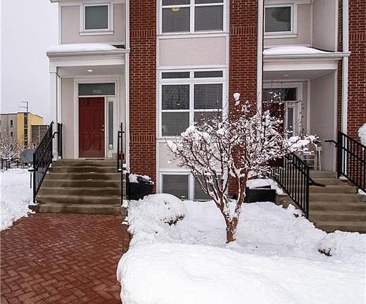 2nd image of 1150 E Beacon Hill Ln