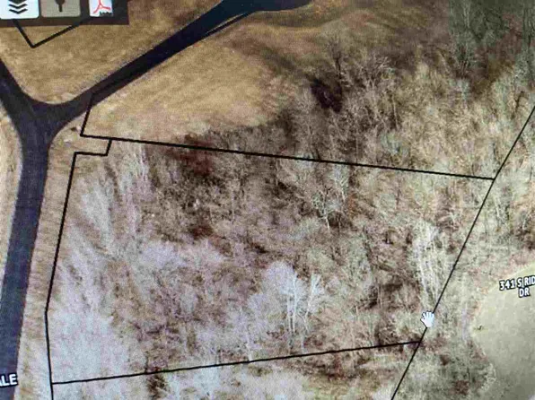 24 S River Ridge Dr, Guttenberg, IA 52052