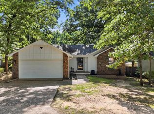 404 Shadow Ridge Dr, Little Rock, AR 72211