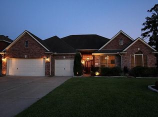 9115 Memorial Hills Dr, Spring, TX 77379