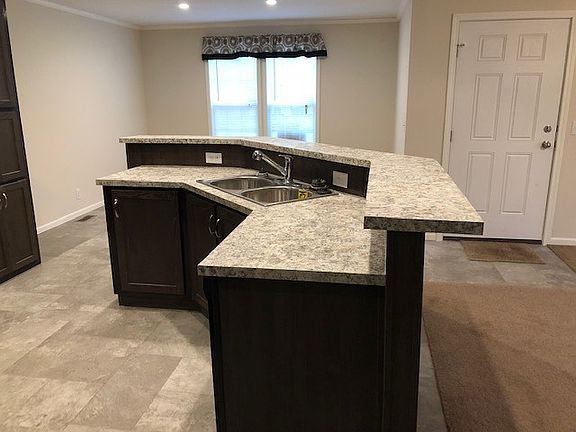 3rd image of 7769 Kimberly Dr #256