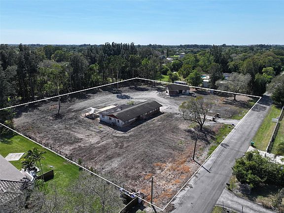 5th image of 17330 SW 58 Street