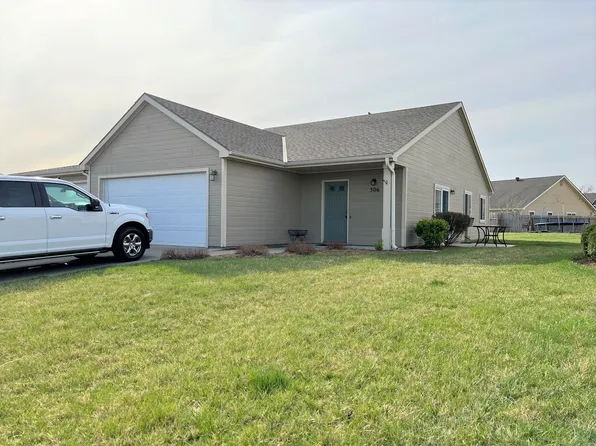 506 Brooklawn Dr, Manhattan, KS 66502