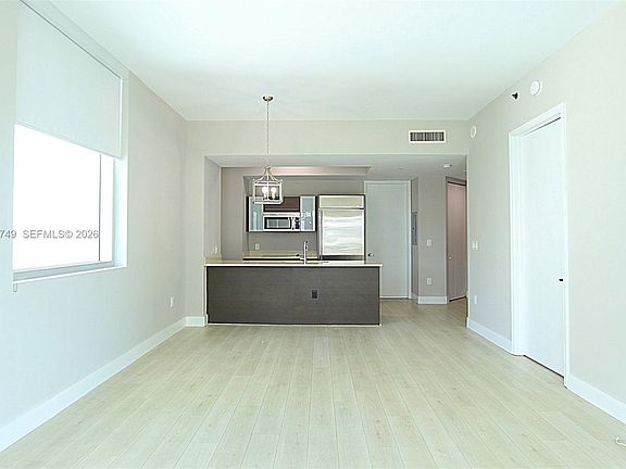 3rd image of 500 Brickell Ave APT 4110