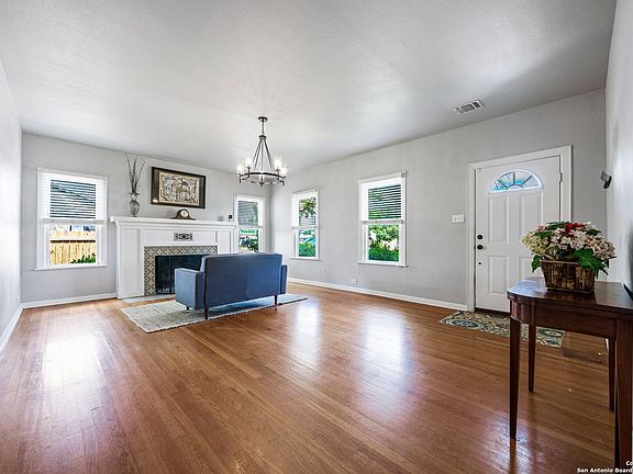 5th image of 274 HERMINE BLVD