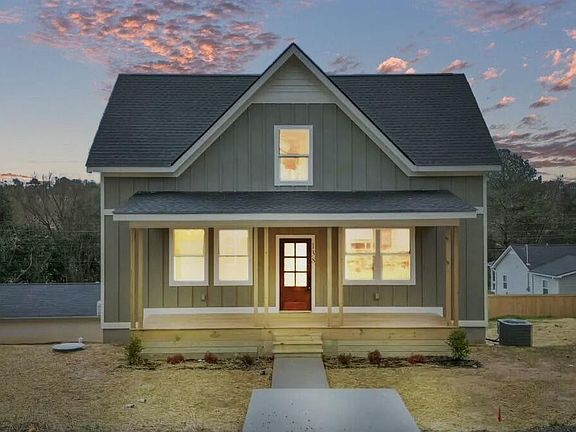 2nd image of 138 NW Douglas Cir NW Lot 5