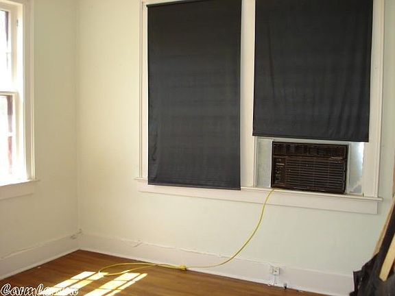 2nd image of 1302 Wilson St