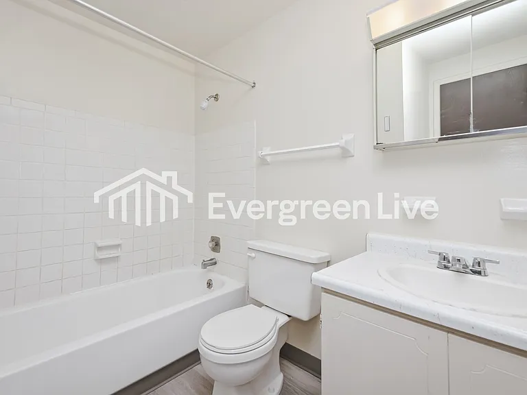 8067 Mount Aetna St — Photo 11