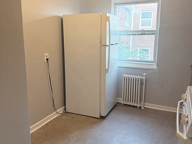 70 Crawford St #6 — Photo 4