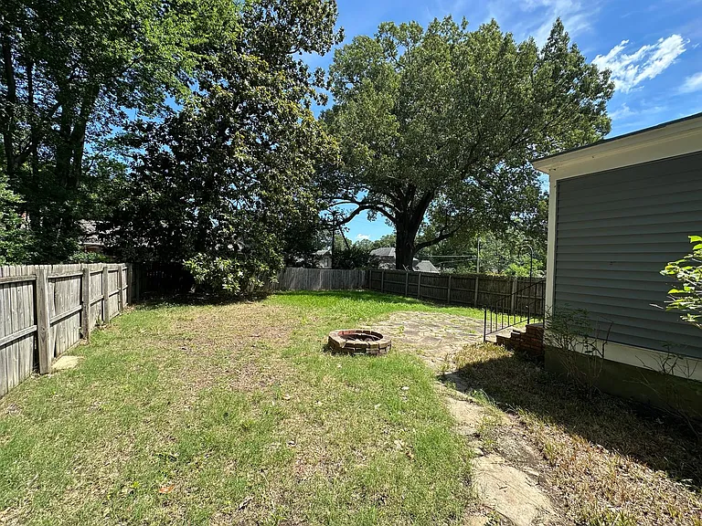 1884 Vinton Ave — Photo 27