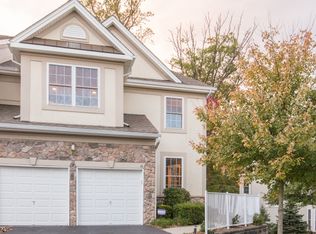10 Glattly Dr, Denville, NJ 07834