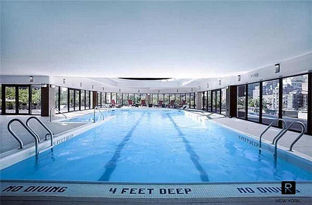 Rented by R New York | media 10