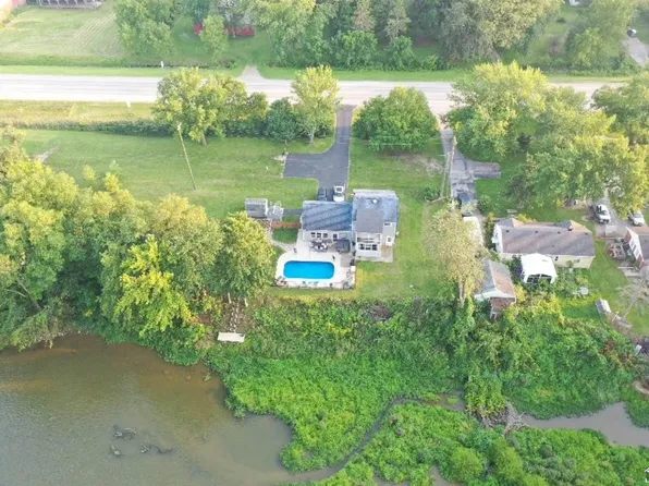 5862 S Custer Rd, Monroe, MI 48161