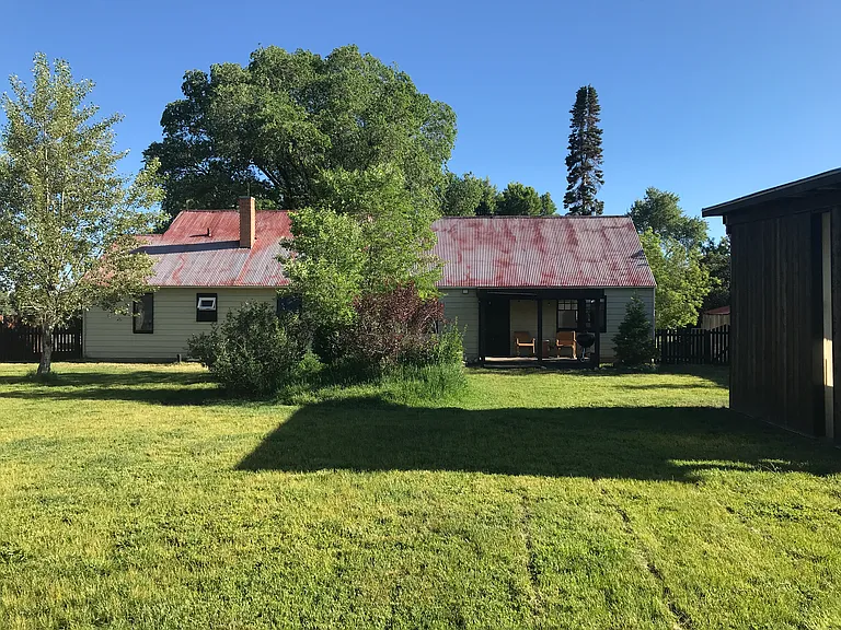 140 E Birch St — Photo 34