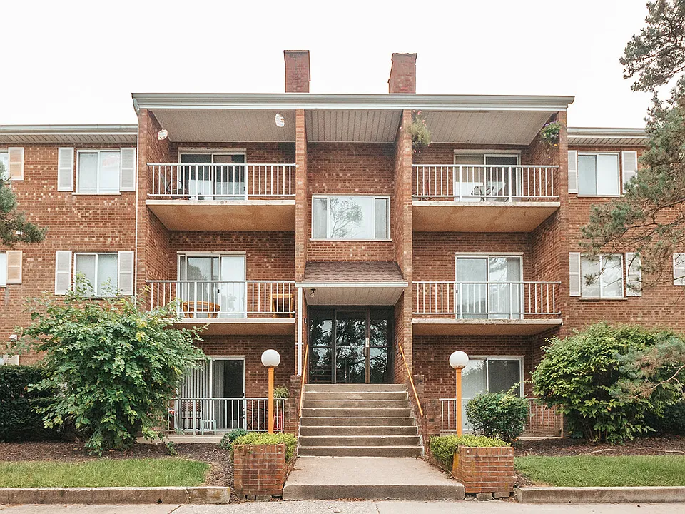 5600 Cheviot Rd #10