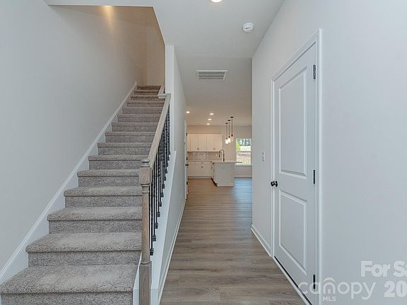 4th image of 1655 Troon Dr