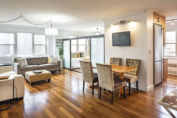 Sold by Stribling | media 9