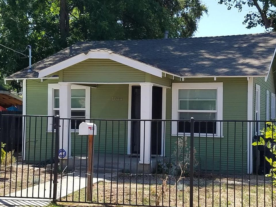 1st image of 1044 Rivera Dr