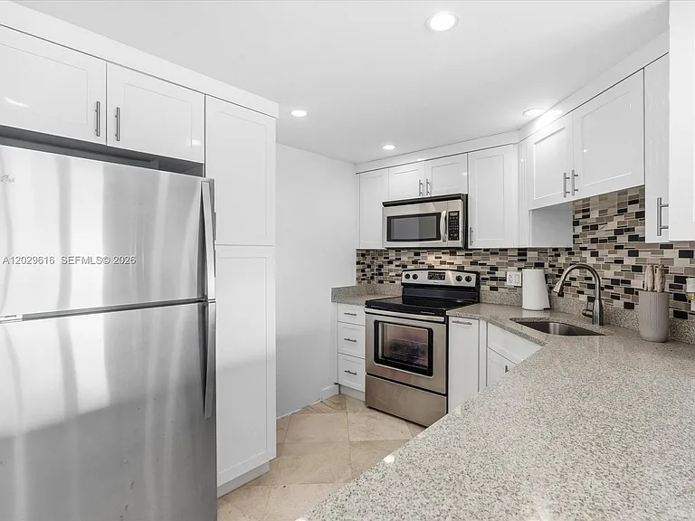 340 Sunset Dr #1407 — Photo 14