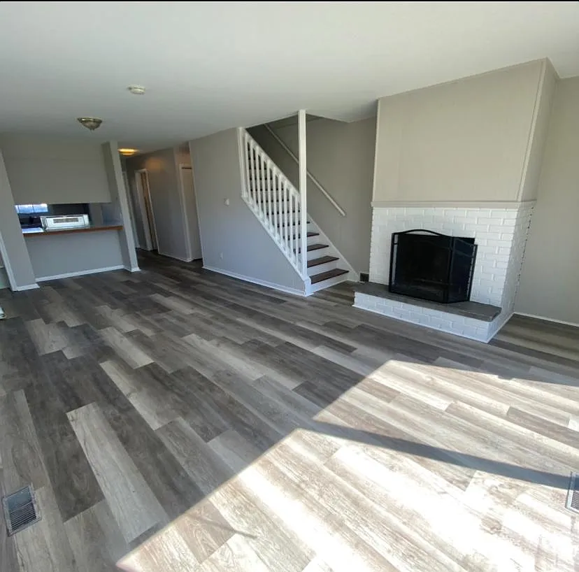 3 bed, 1.5 bath, 1744 sqft, $1,800 — Photo 3