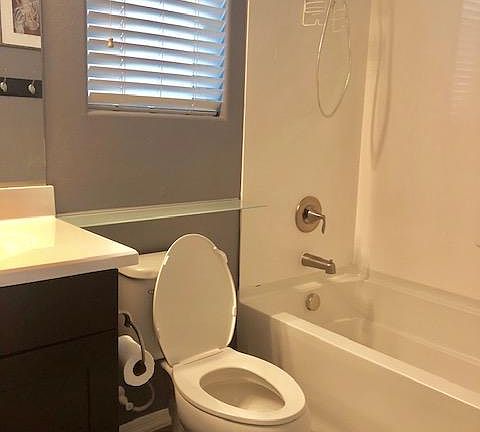 3rd image of 287 E Kaibab Dr