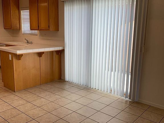 5th image of 1234 N Chinowth St #8637434
