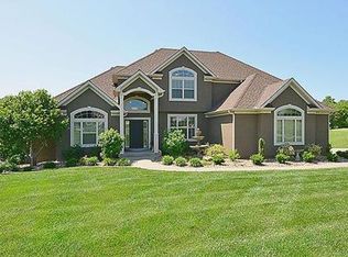 15708 Quail Ridge Dr, Smithville, MO 64089