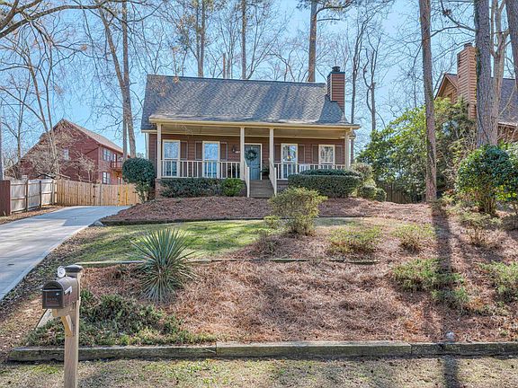 3rd image of 427 Bristol Road