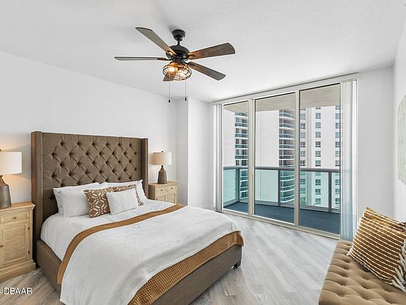 3rd image of 231 Riverside Dr #7081