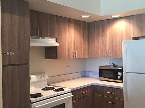 2nd image of 12760 Vista Isles Dr APT 726