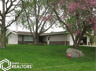 101 Elizabeth St W, Grand Junction, IA 50107