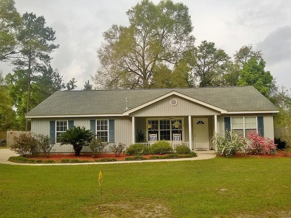 1st image of 8 Coral Way