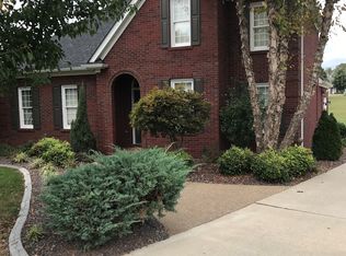 121 Waverly Dr, Bardstown, KY 40004
