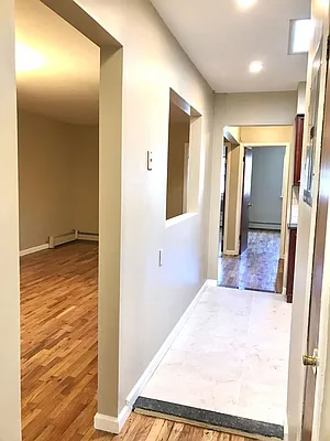 Rented by Amorelli Realty | media 1