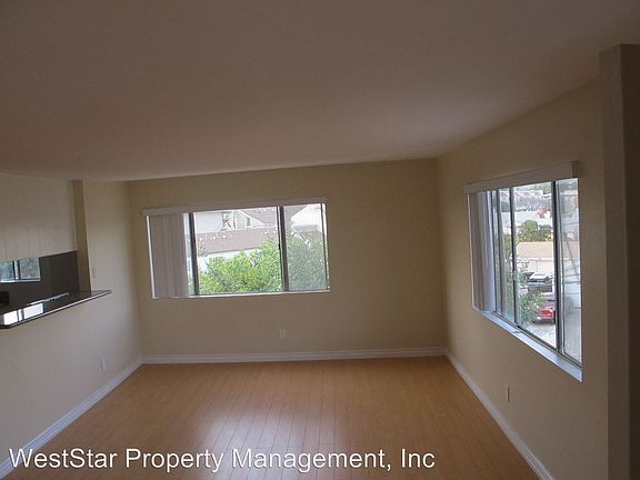 4th image of 316 E Hyde Park Blvd APT 3