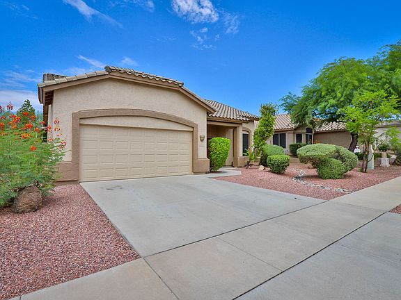 2nd image of 2344 N Cabot Cir