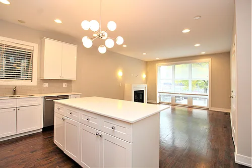 2412 W Cortland St #3E Photo 1