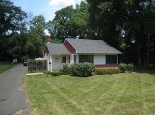 56 Greenbrook Rd, Green Brook, NJ 08812