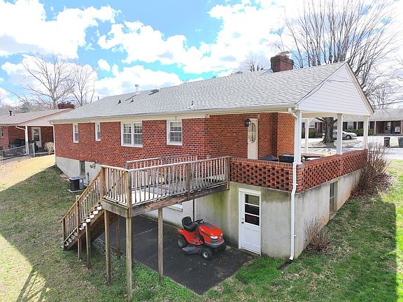 2nd image of 316 Starmont Dr