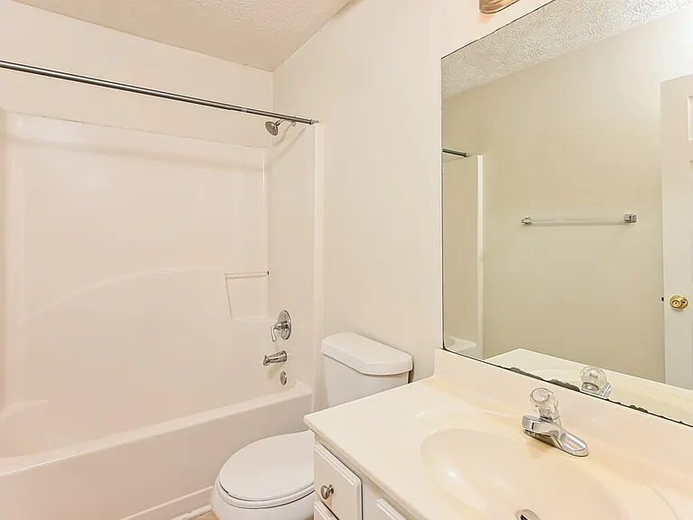 564 Kirtley Ct — Photo 16