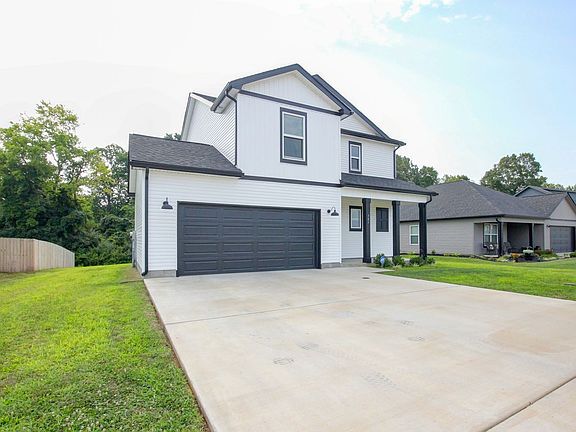 3rd image of 381 Galway Dr