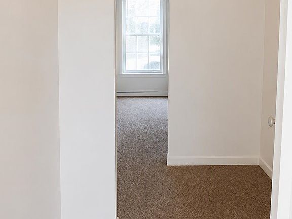 5th image of 38 Bleecker St APT 2R