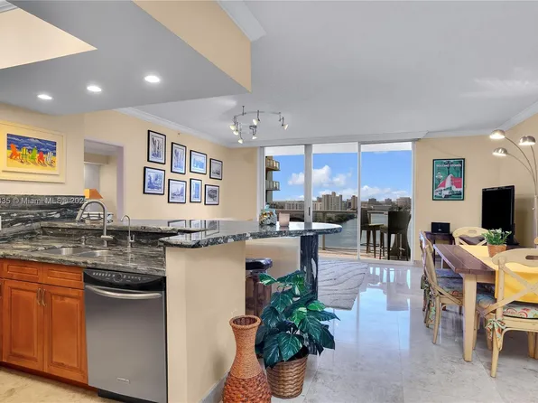 5077 NW 7th St APT 1202, Miami, FL 33126