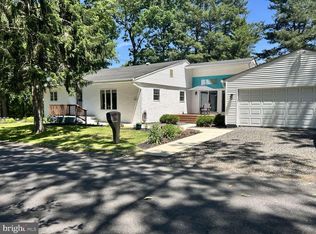 836 Spruce Ln, Williamstown, NJ 08094