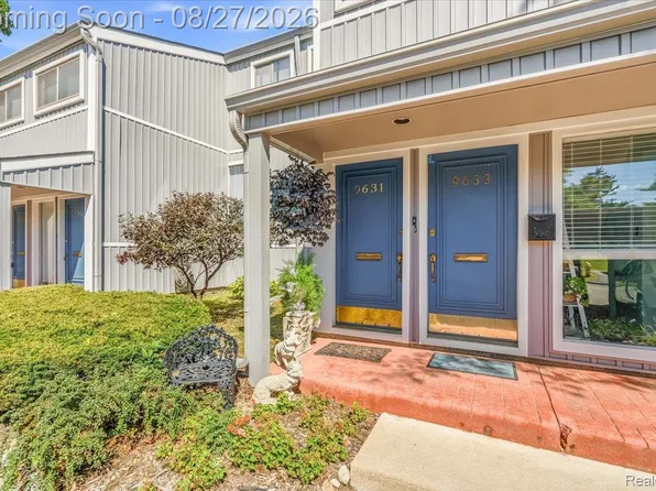 9631 Harbour Cove Ct, Ypsilanti, MI 48197