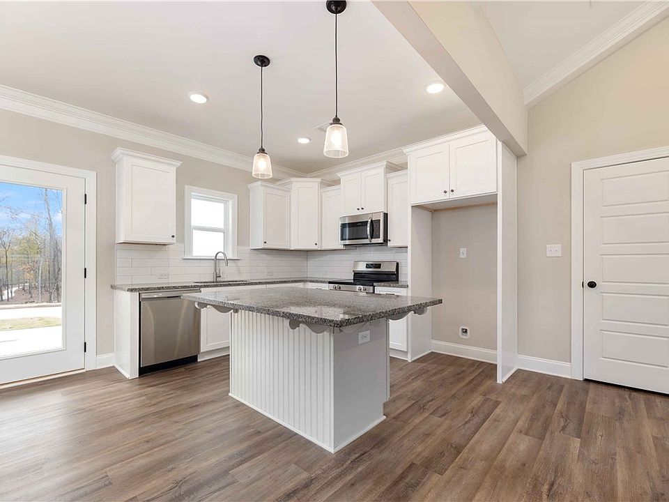 307 Morris Ave, Opelika, AL 36801 Zillow