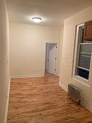 Rented by Dekom Inc.